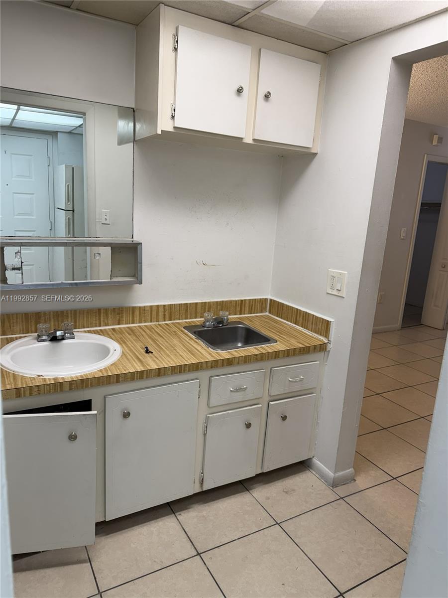 7010 NW 186th St #5-121A Hialeah, FL 33015