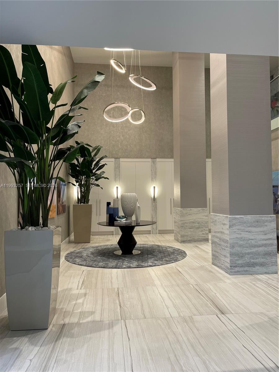 2301 S Ocean Dr #607