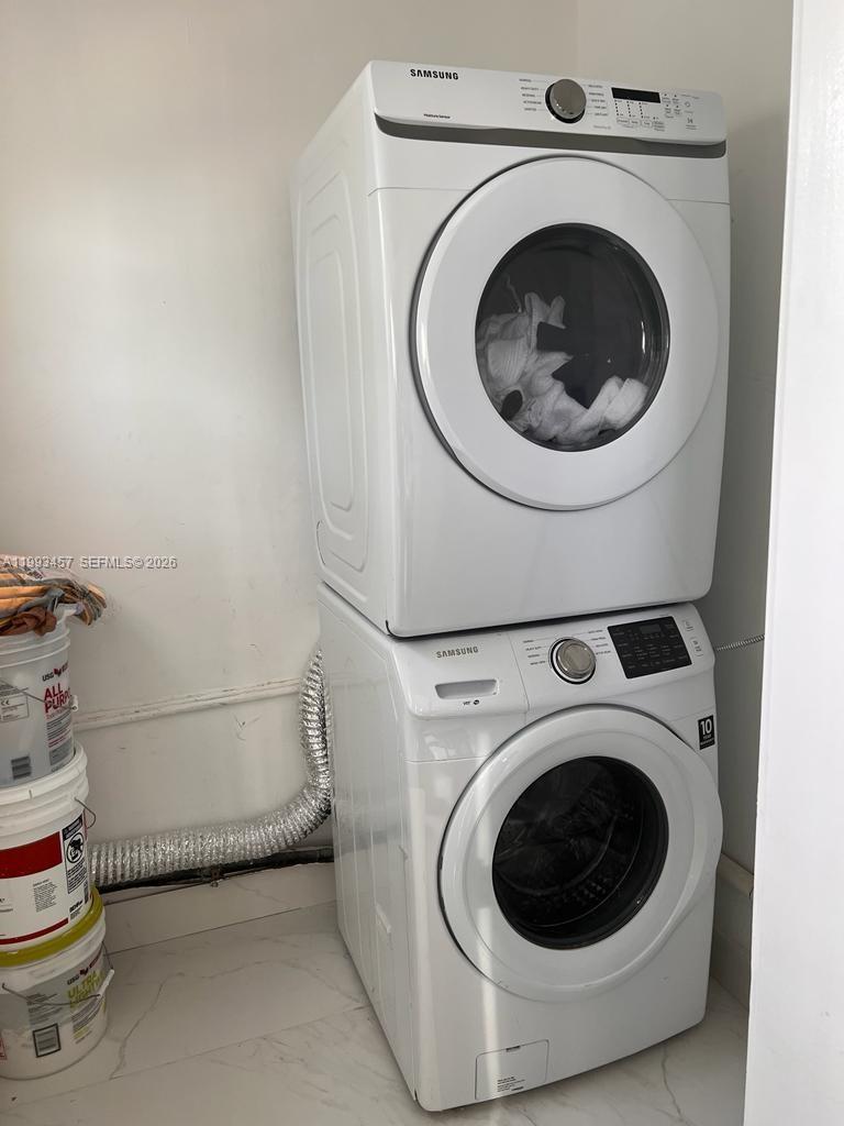 3672 NE 167th St #31 North Miami Beach, FL 33160