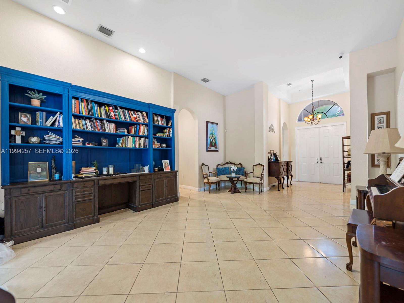 19385 SW 79th Ct Cutler Bay, FL 33157