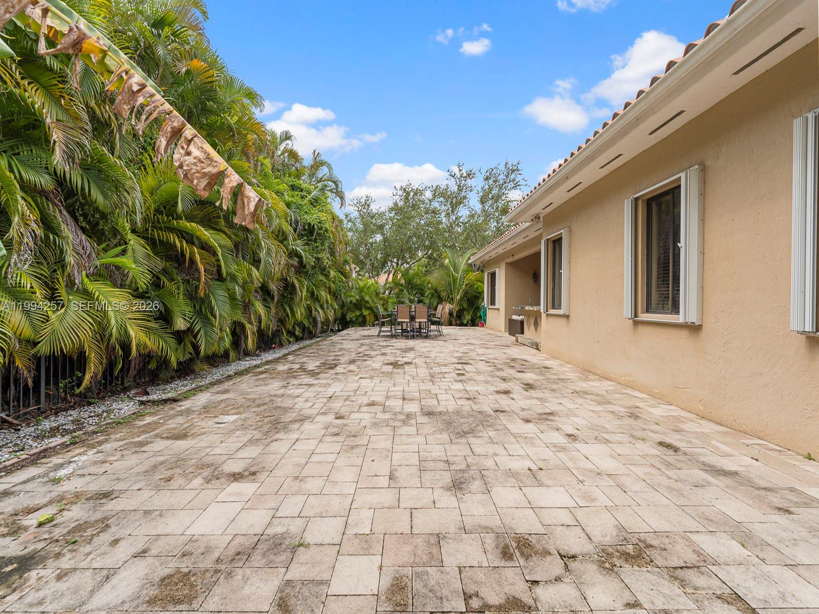 19385 SW 79th Ct Cutler Bay, FL 33157