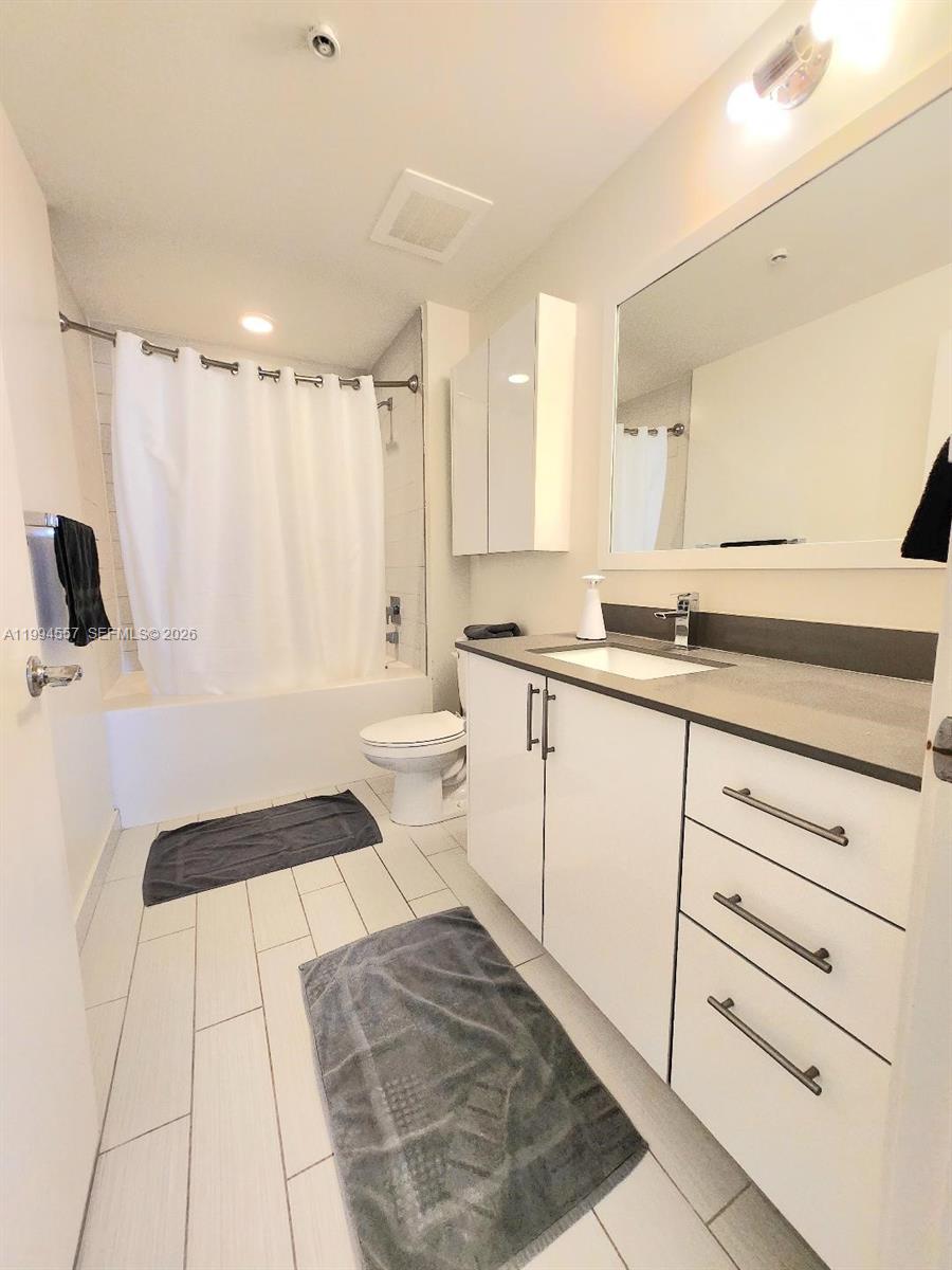 image Nine at Mary Brickell Village13