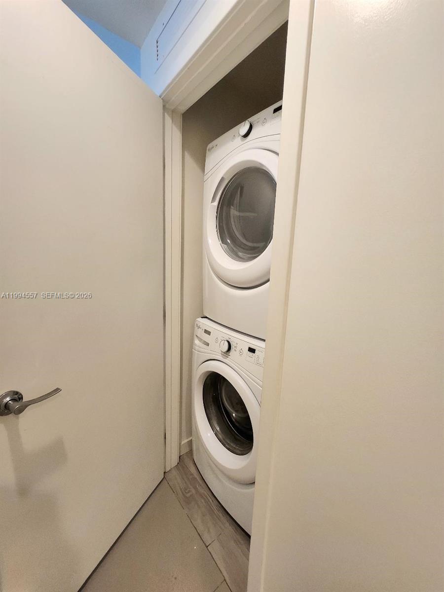 image Nine at Mary Brickell Village14