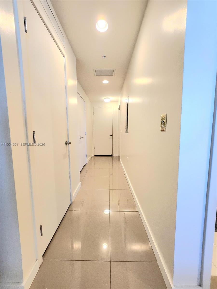 image Nine at Mary Brickell Village17