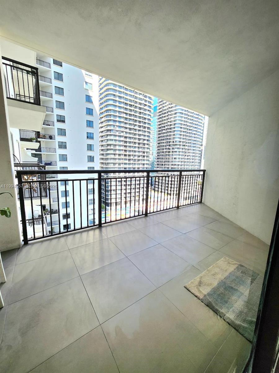 image Nine at Mary Brickell Village18