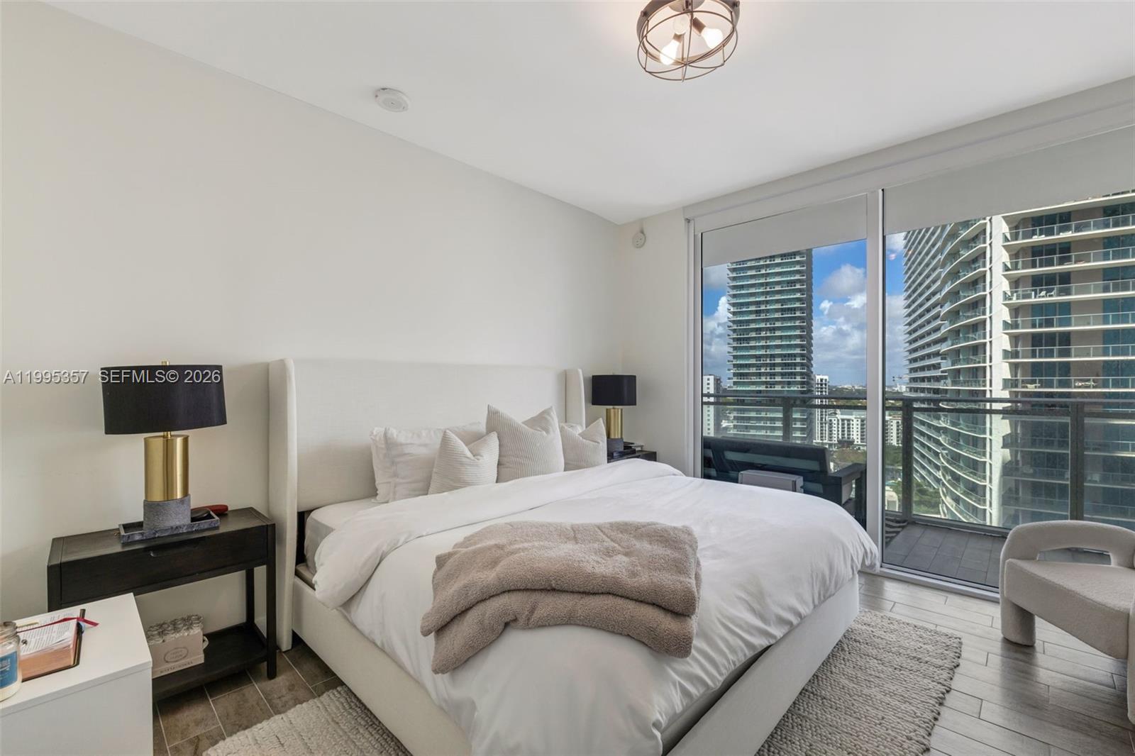 image The Bond on Brickell12