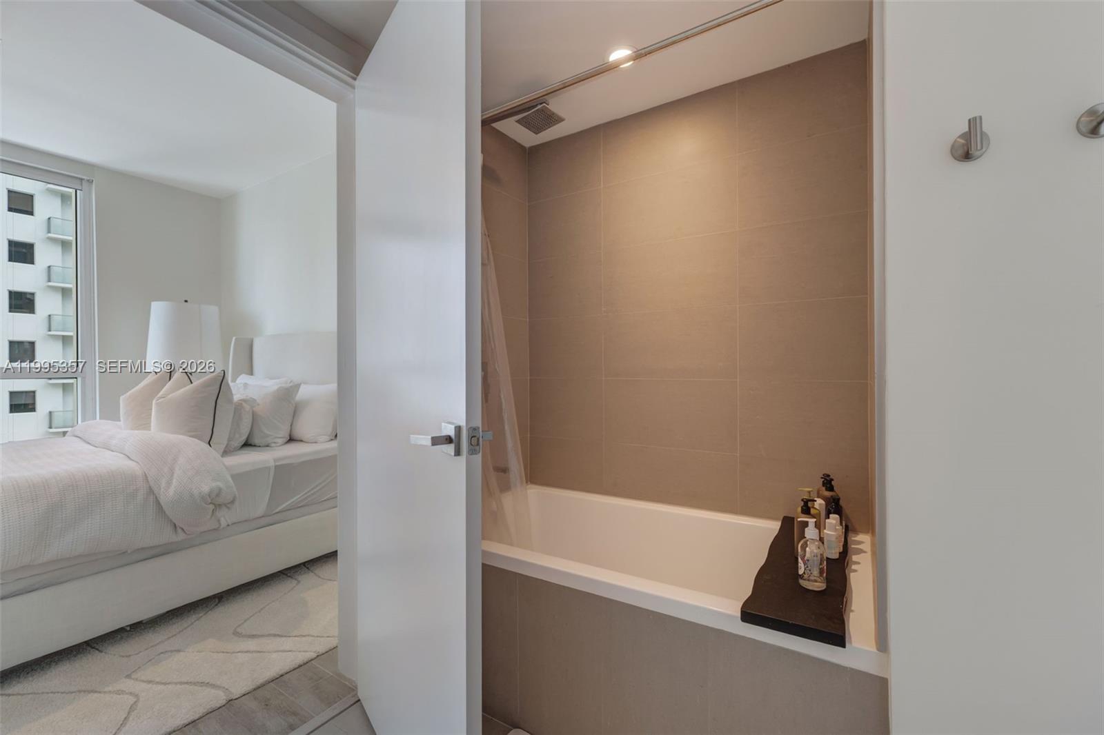 image The Bond on Brickell23