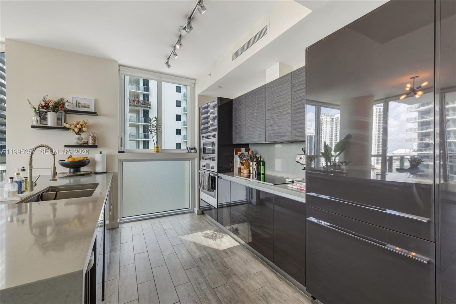 image The Bond on Brickell4