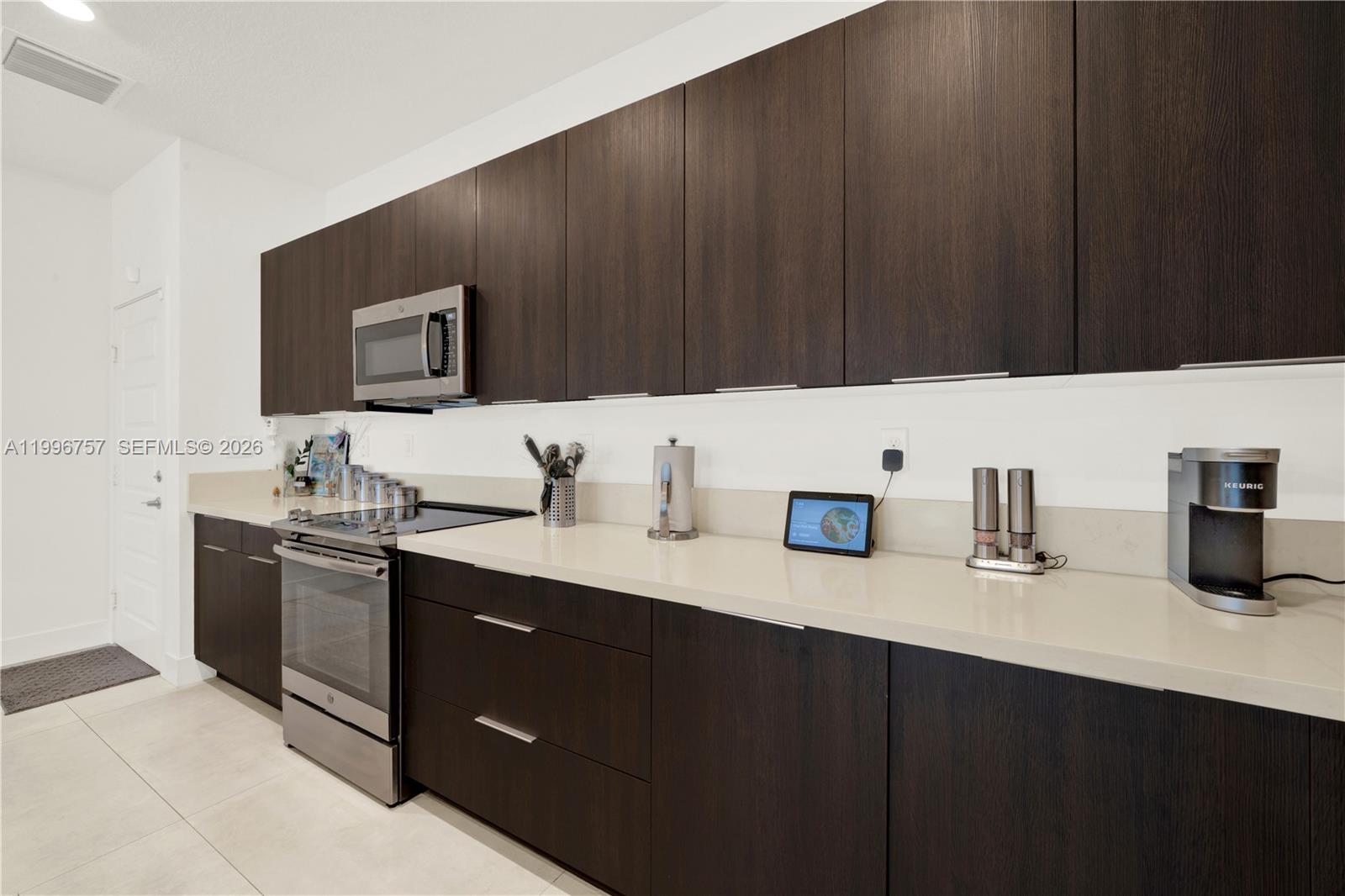 8319 NW 49th St Doral, FL 33166