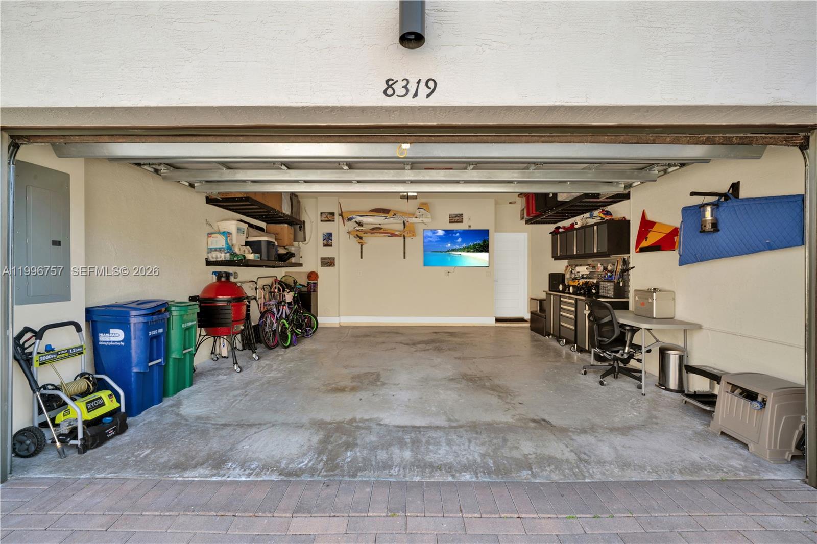 8319 NW 49th St Doral, FL 33166