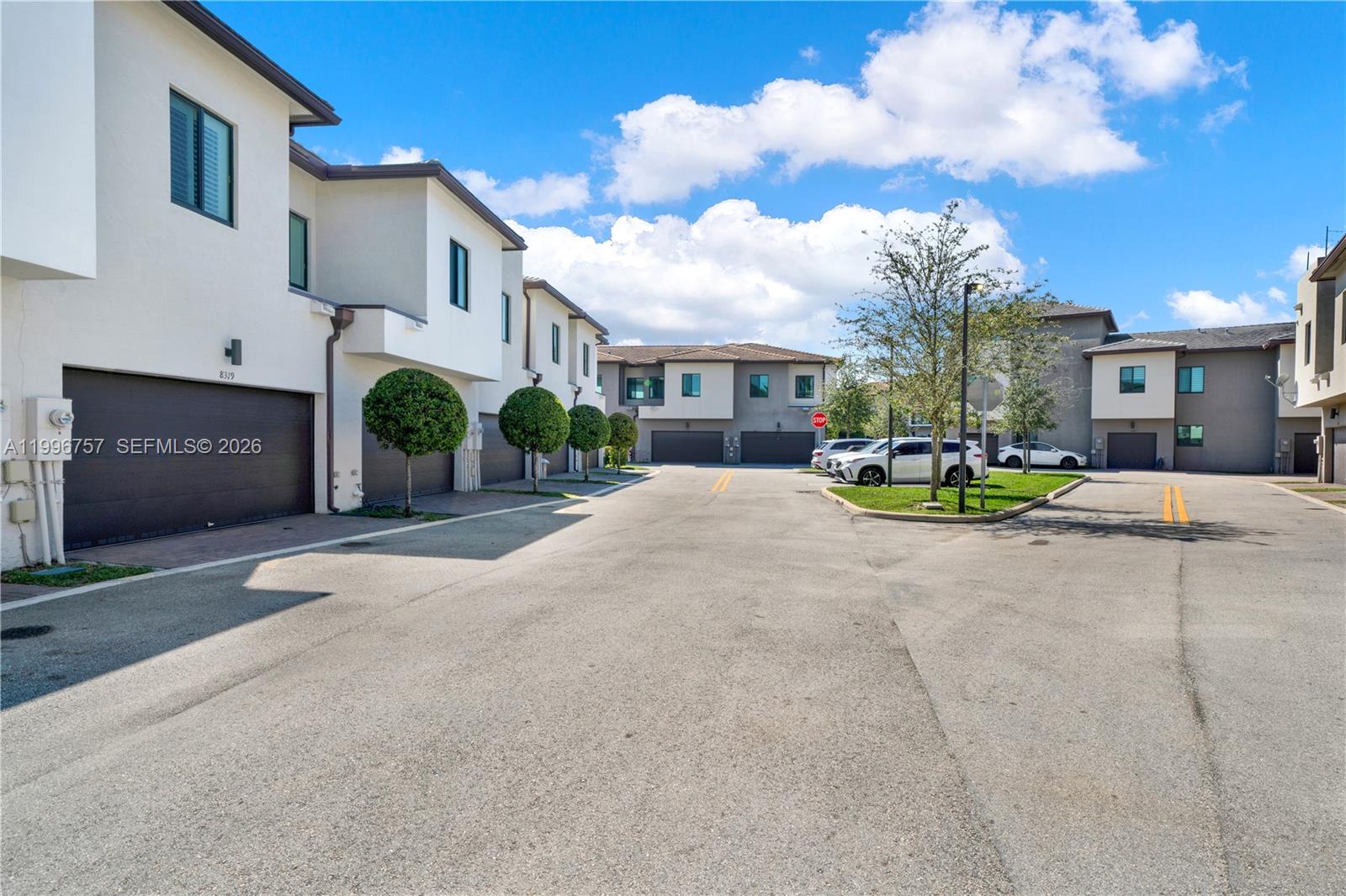 8319 NW 49th St Doral, FL 33166