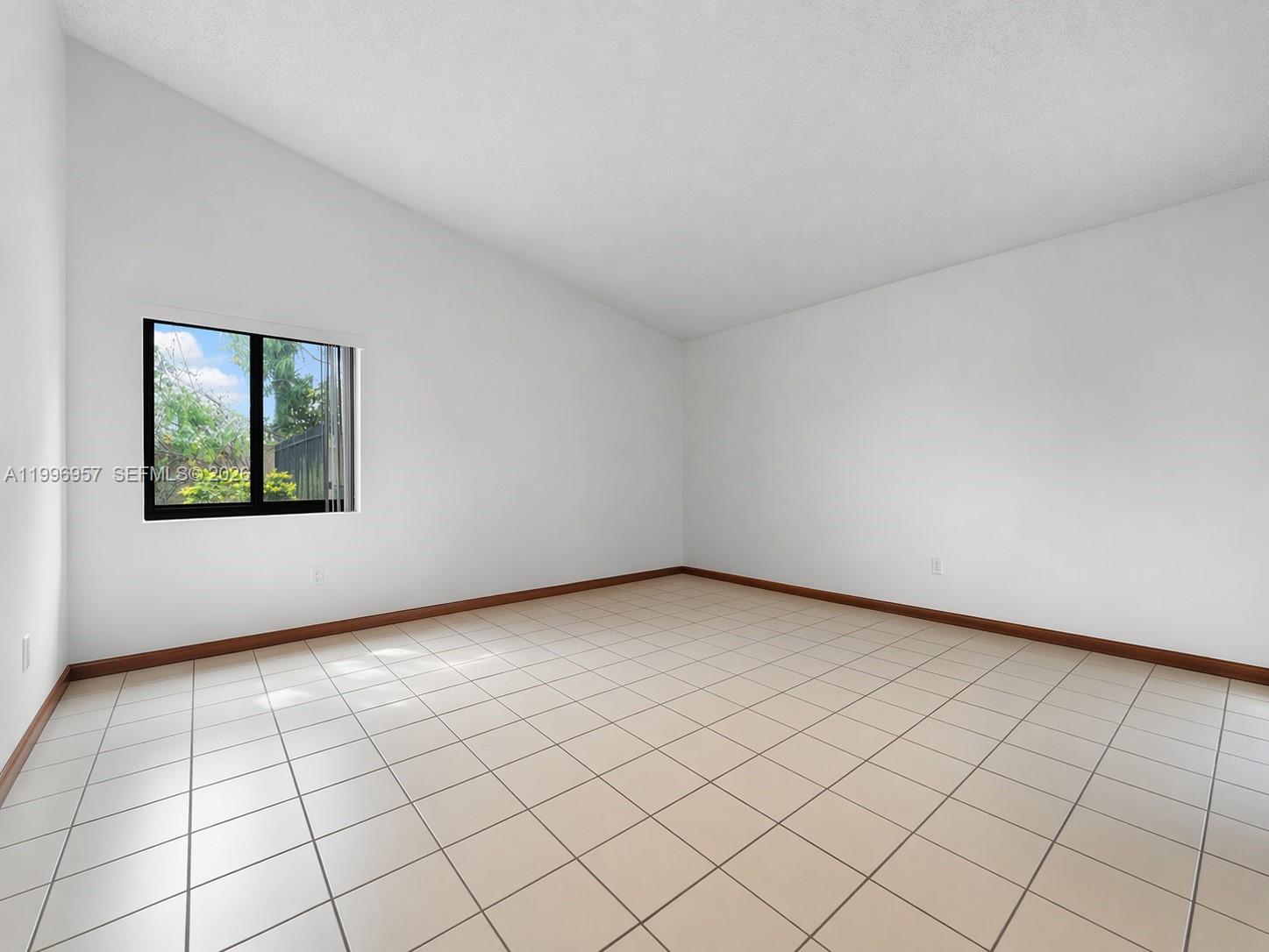 19990 SW 134th Ct Miami, FL 33177