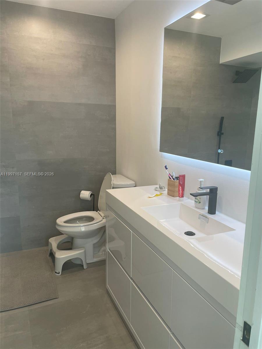 3720 NE 167th St #39 North Miami Beach, FL 33160