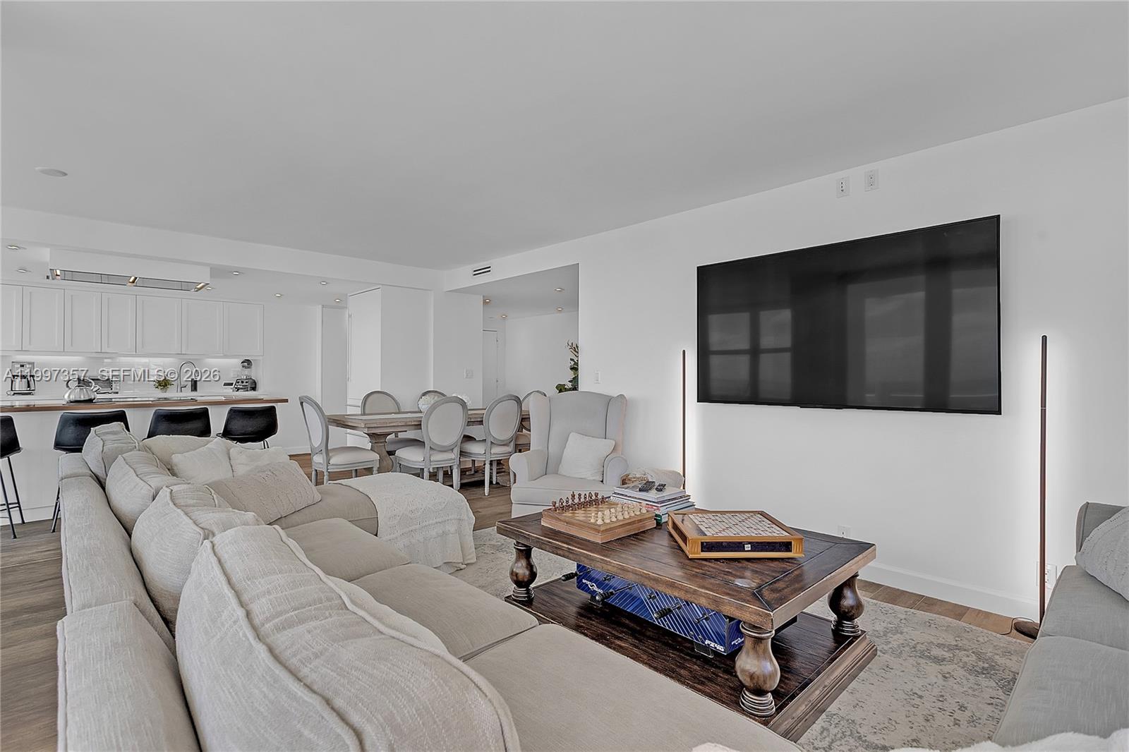 image Towers of Key Biscayne3
