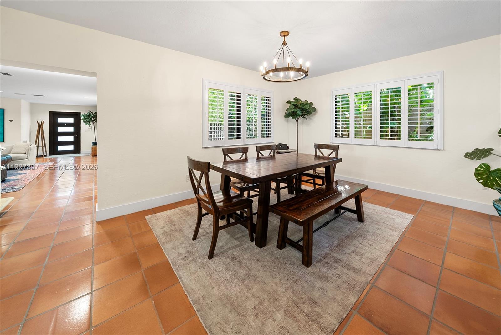 4046 El Prado Blvd Miami, FL 33133