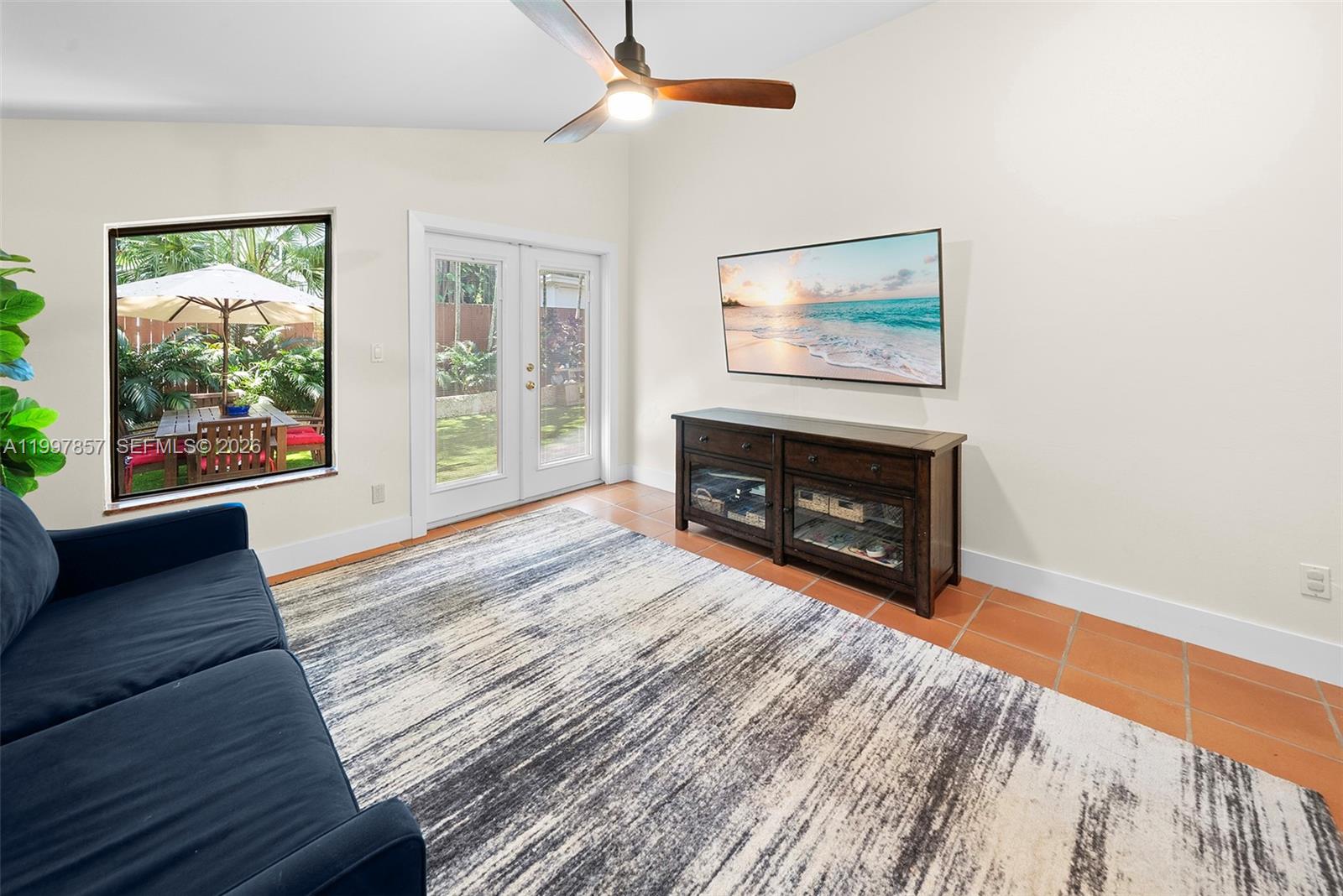 4046 El Prado Blvd Miami, FL 33133