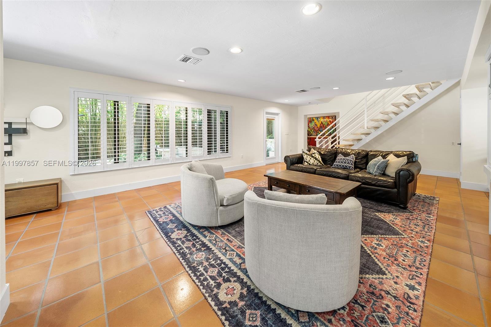 4046 El Prado Blvd Miami, FL 33133