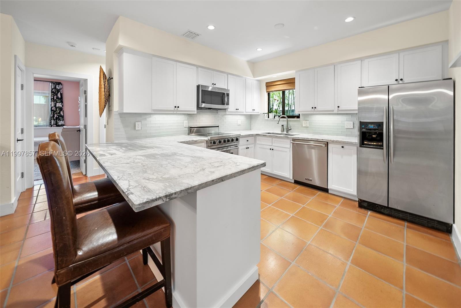 4046 El Prado Blvd Miami, FL 33133