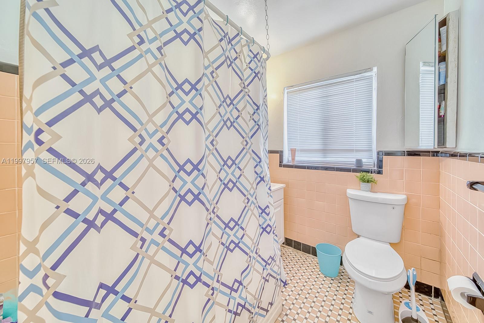 2171 SW 21st St Miami, FL 33145