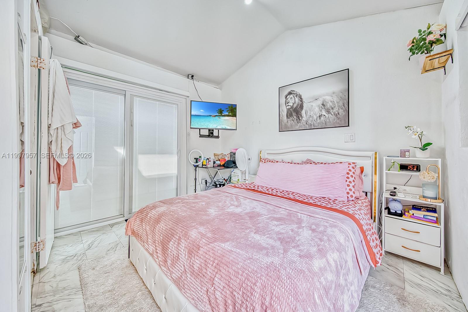 2171 SW 21st St Miami, FL 33145