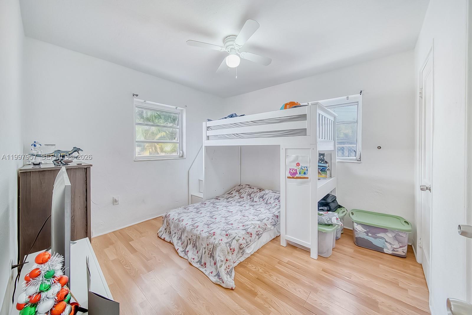 2171 SW 21st St Miami, FL 33145