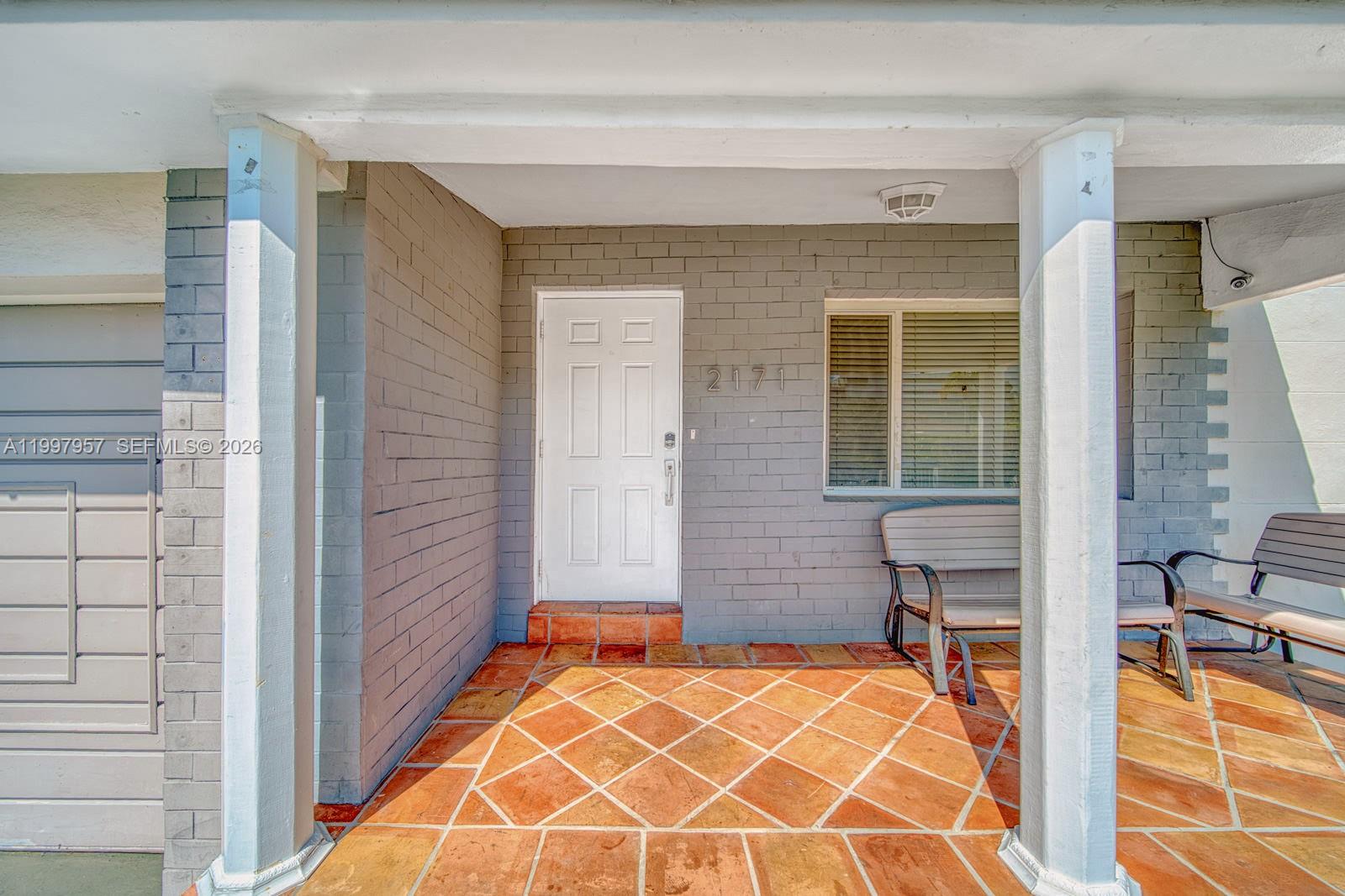 2171 SW 21st St Miami, FL 33145