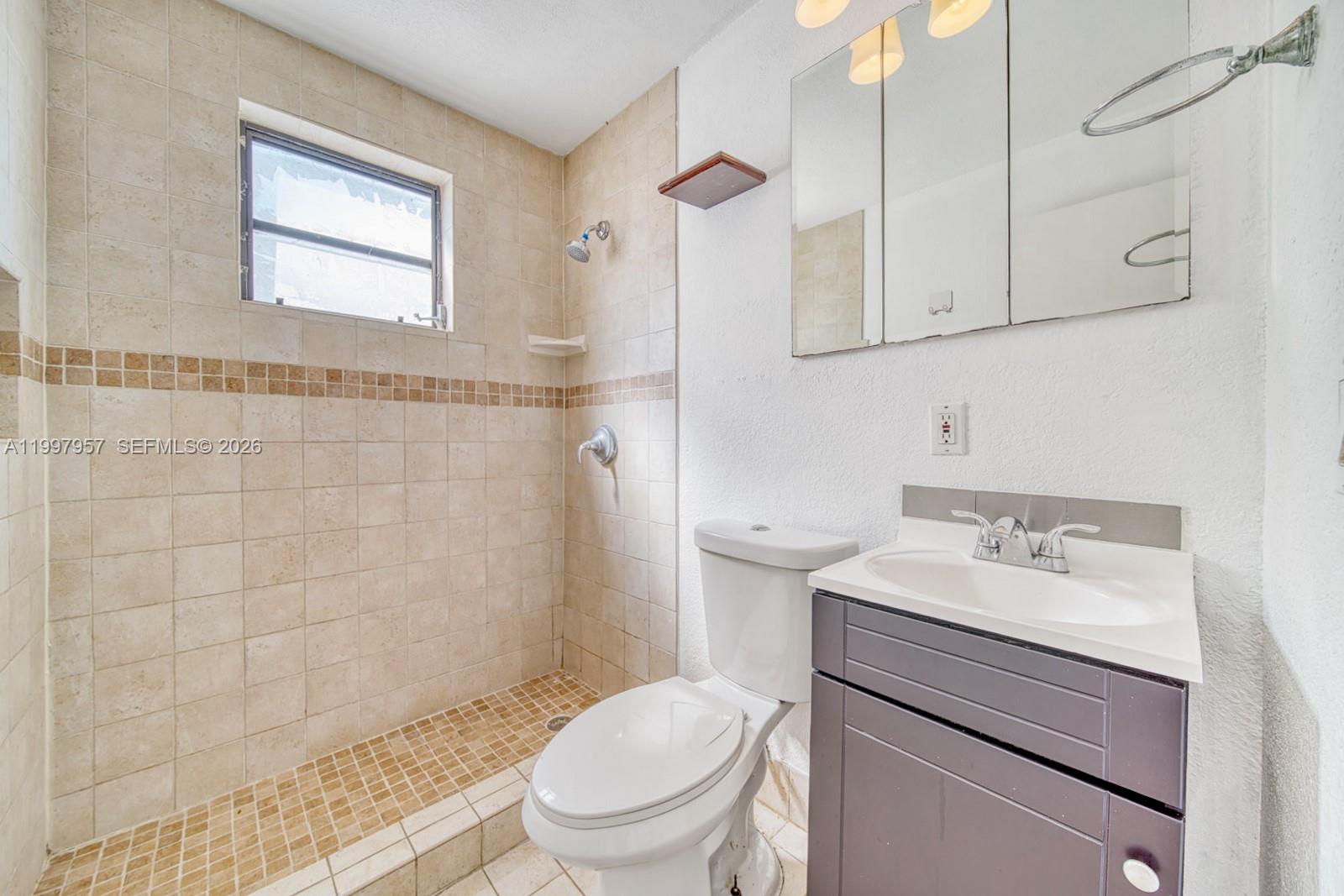 2171 SW 21st St Miami, FL 33145