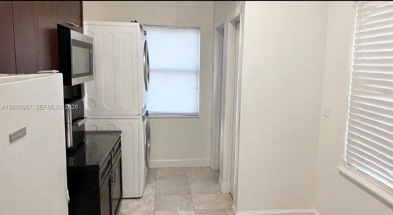 15206 NE 8th Ave Miami, FL 33162