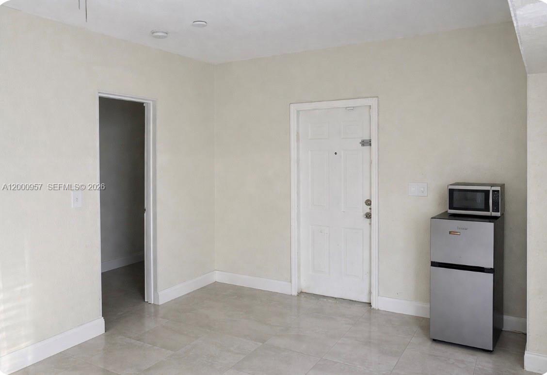 15206 NE 8th Ave Miami, FL 33162