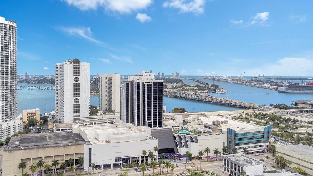 1600 NE 1st Ave #1601