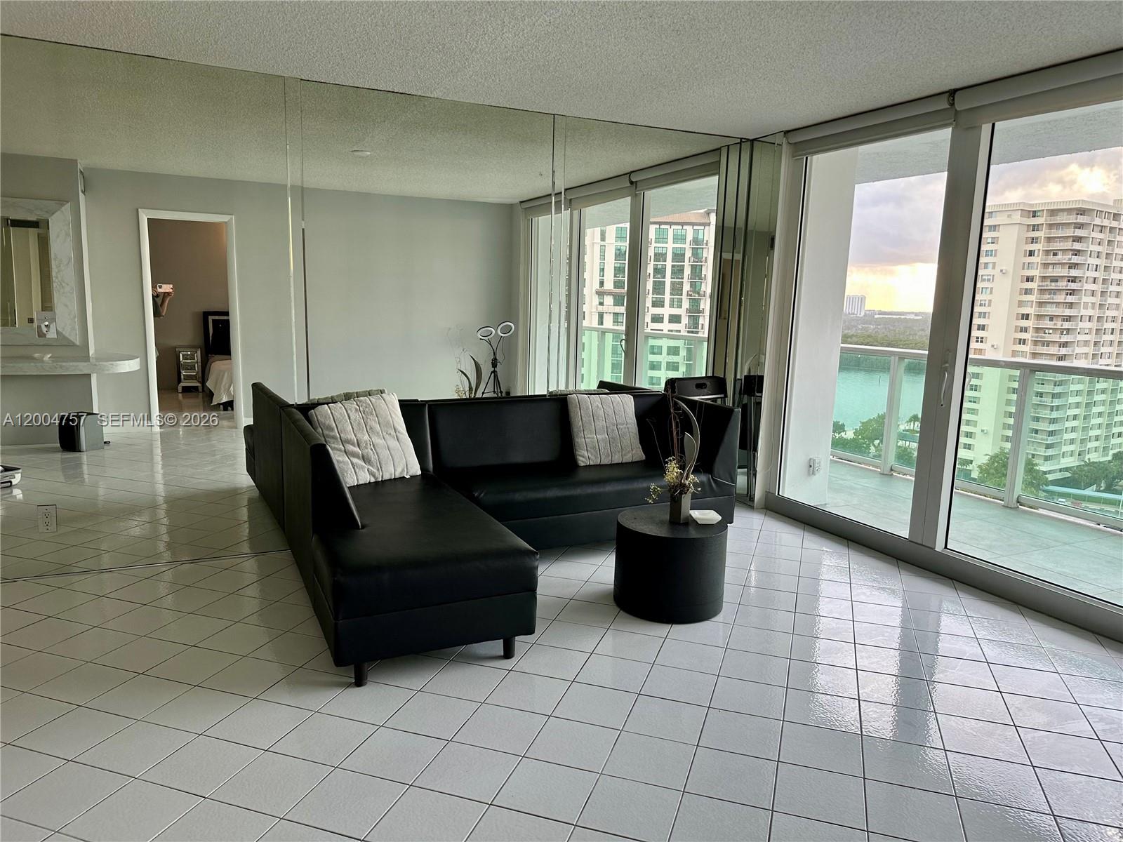 100 Bayview Dr #1503 Sunny Isles Beach, FL 33160