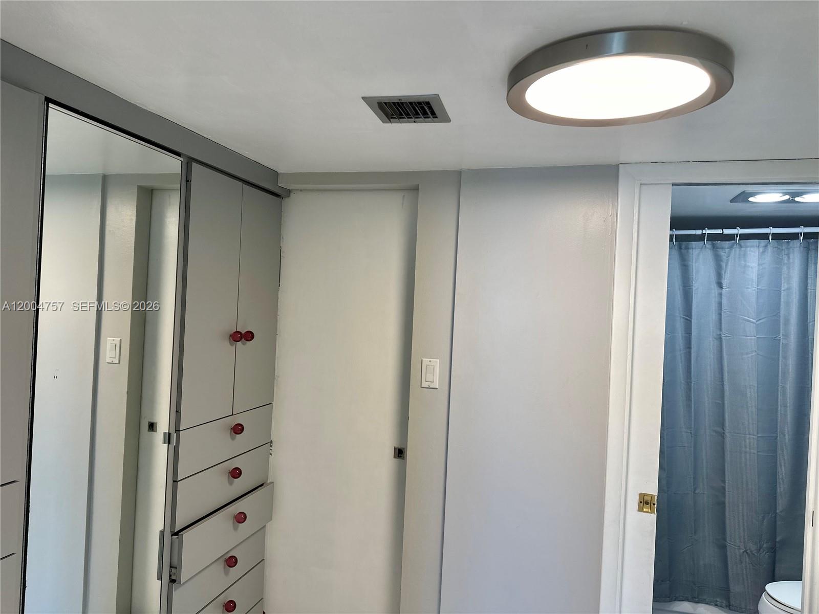 100 Bayview Dr #1503 Sunny Isles Beach, FL 33160