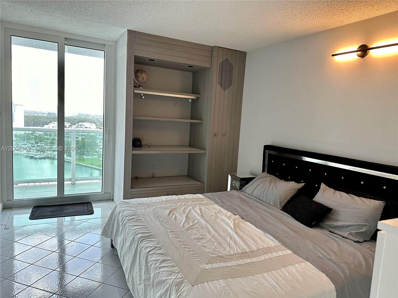 100 Bayview Dr #1503 Sunny Isles Beach, FL 33160