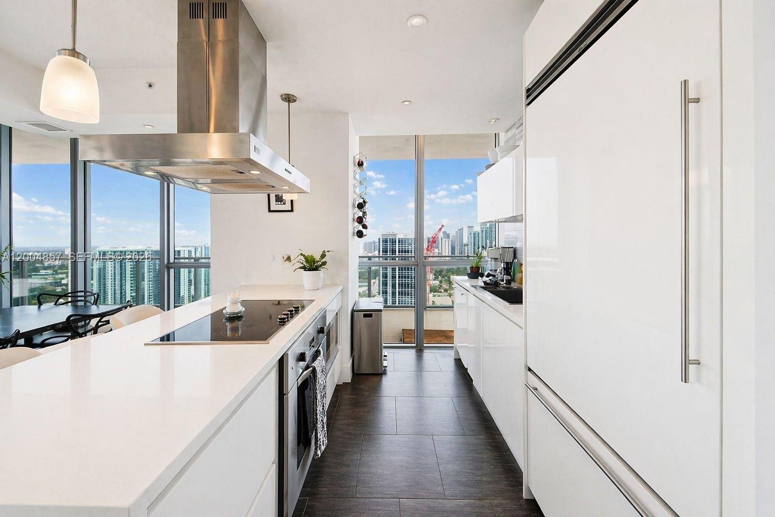 1100 Biscayne Blvd #3708 Miami, FL 33132