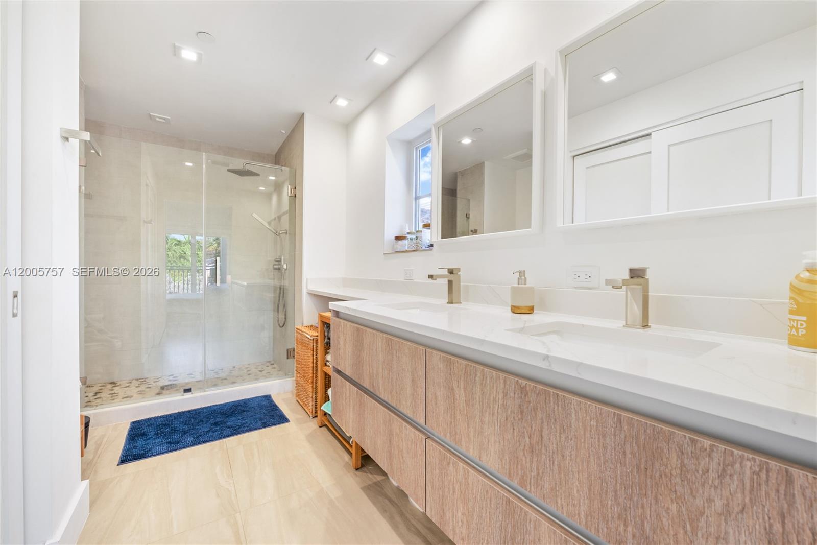 120 Salamanca Ave #2A Coral Gables, FL 33134