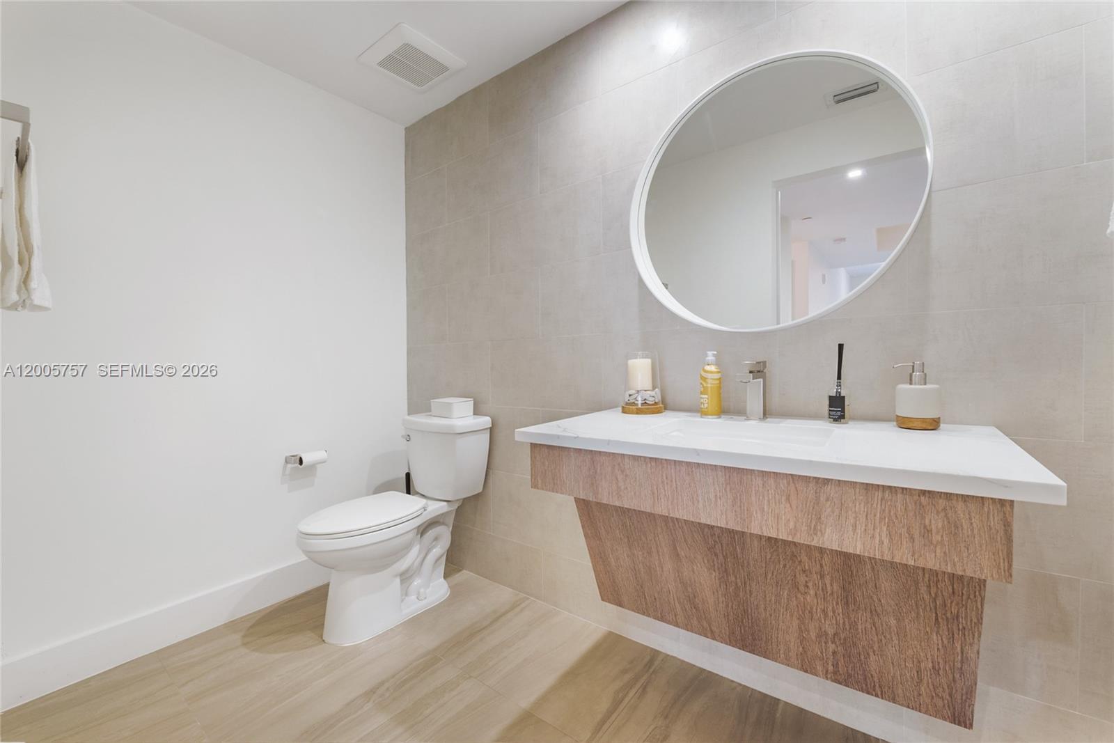 120 Salamanca Ave #2A Coral Gables, FL 33134