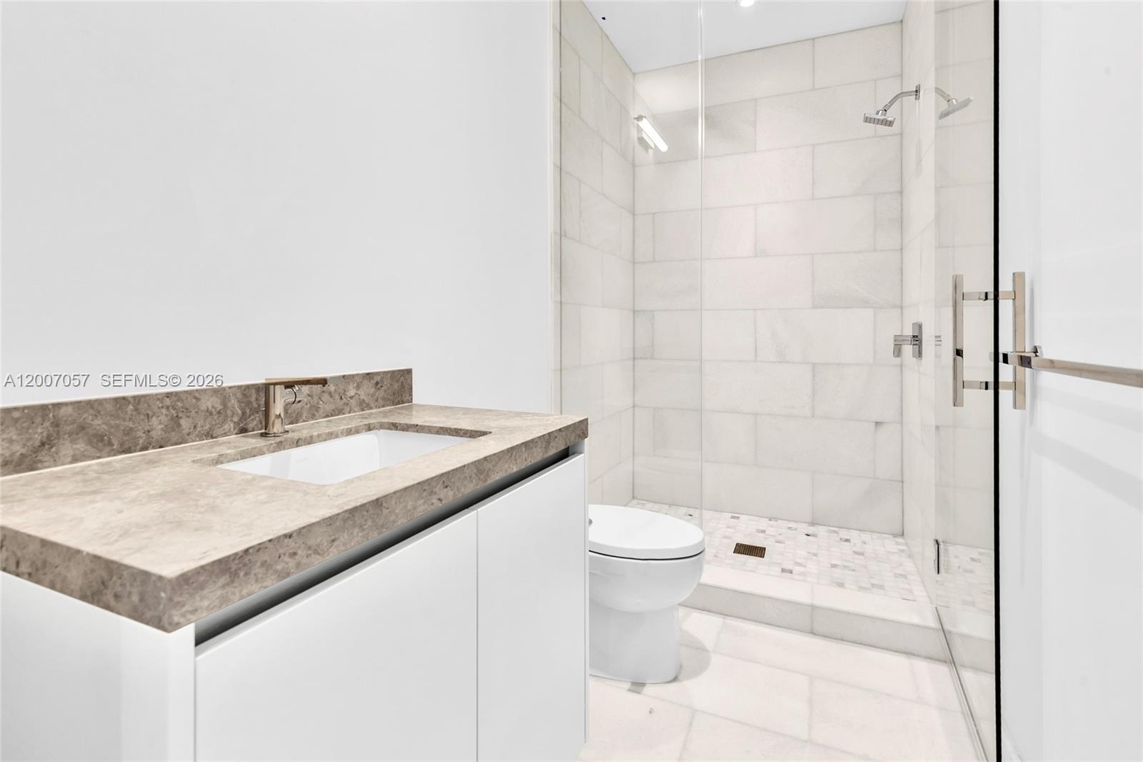 175 SE 25th Rd #803 Miami, FL 33129