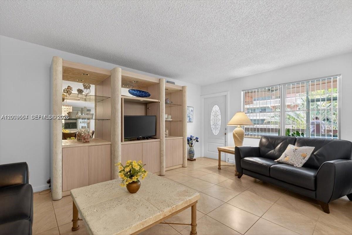 180 NE 12th Ave #15B