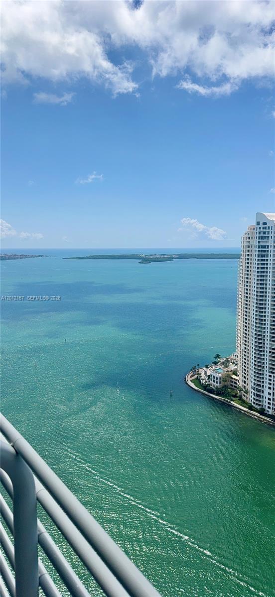 335 S Biscayne Blvd #UPH-01