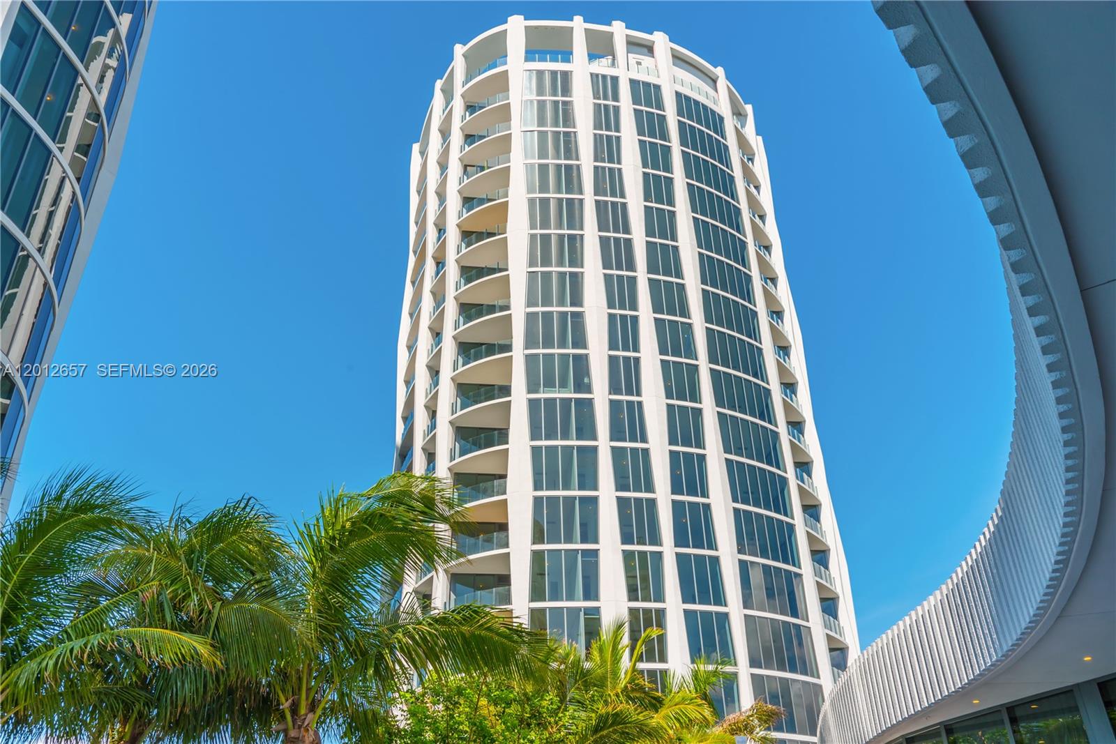 2831 S Bayshore Dr #707 Miami, FL 33133