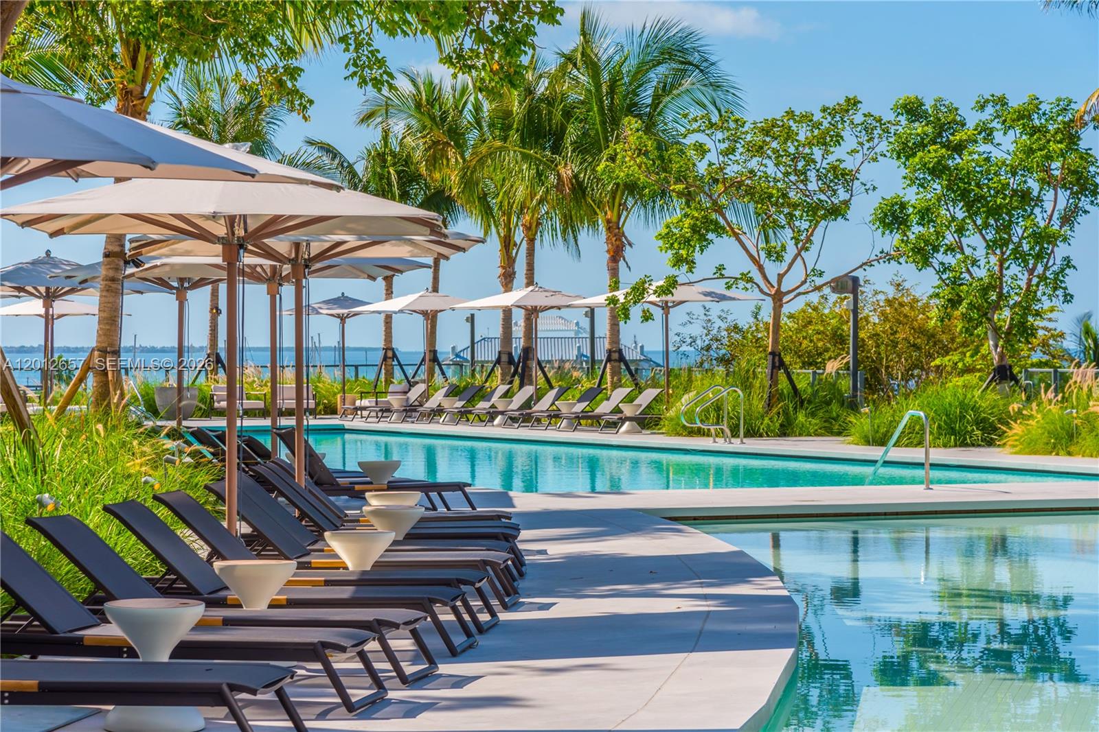 2831 S Bayshore Dr #707 Miami, FL 33133