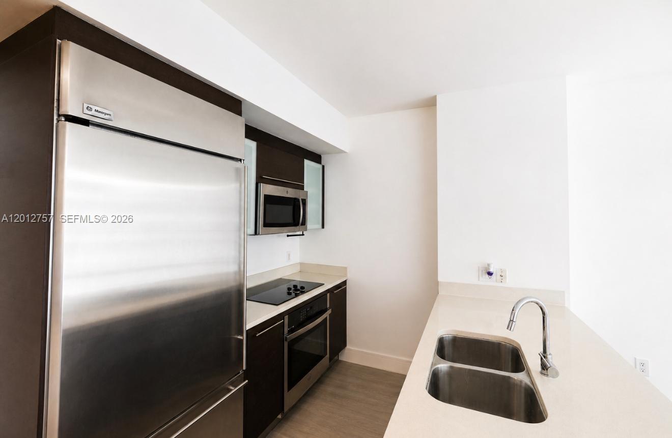 500 Brickell Ave #2904