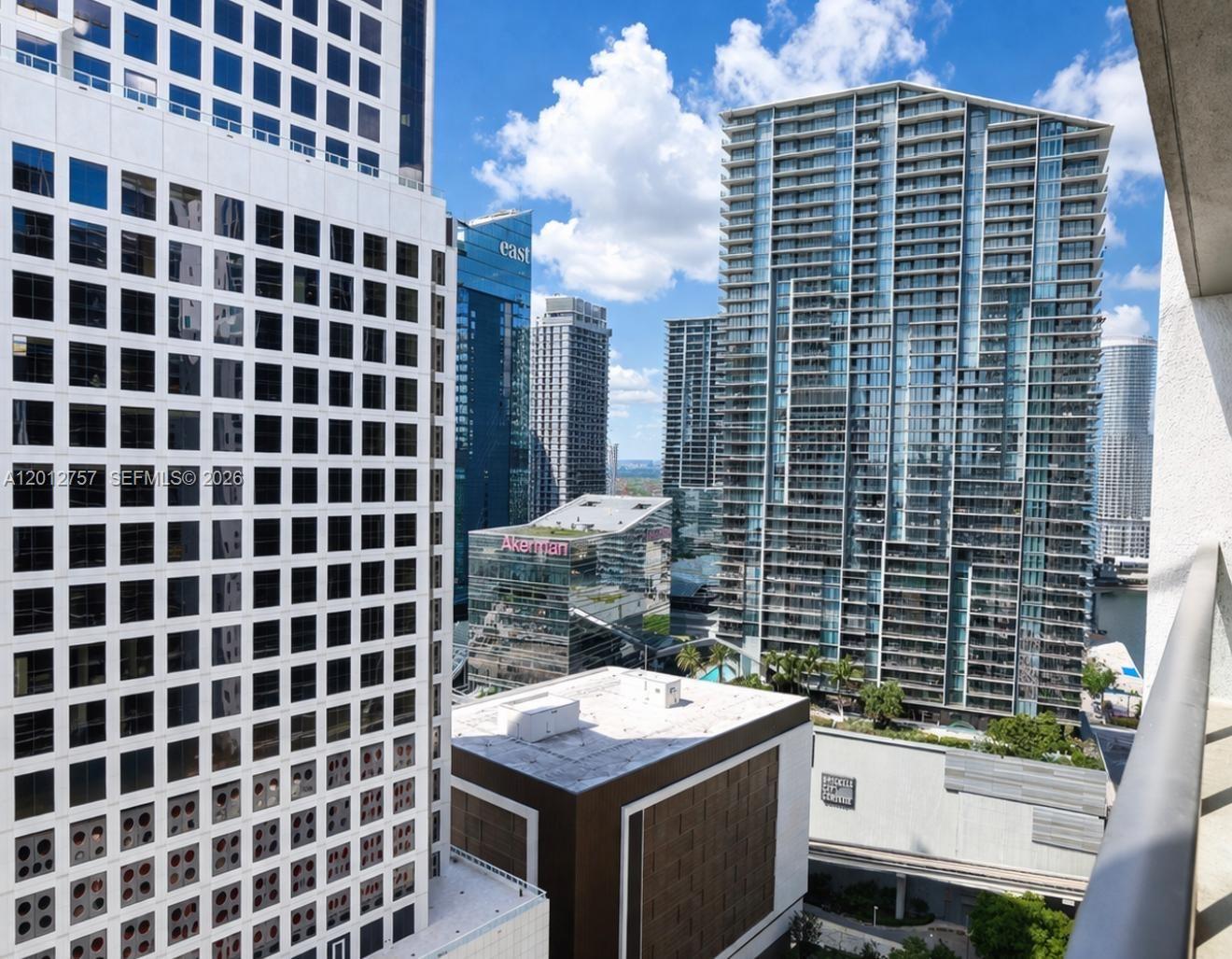 image 500 Brickell East13