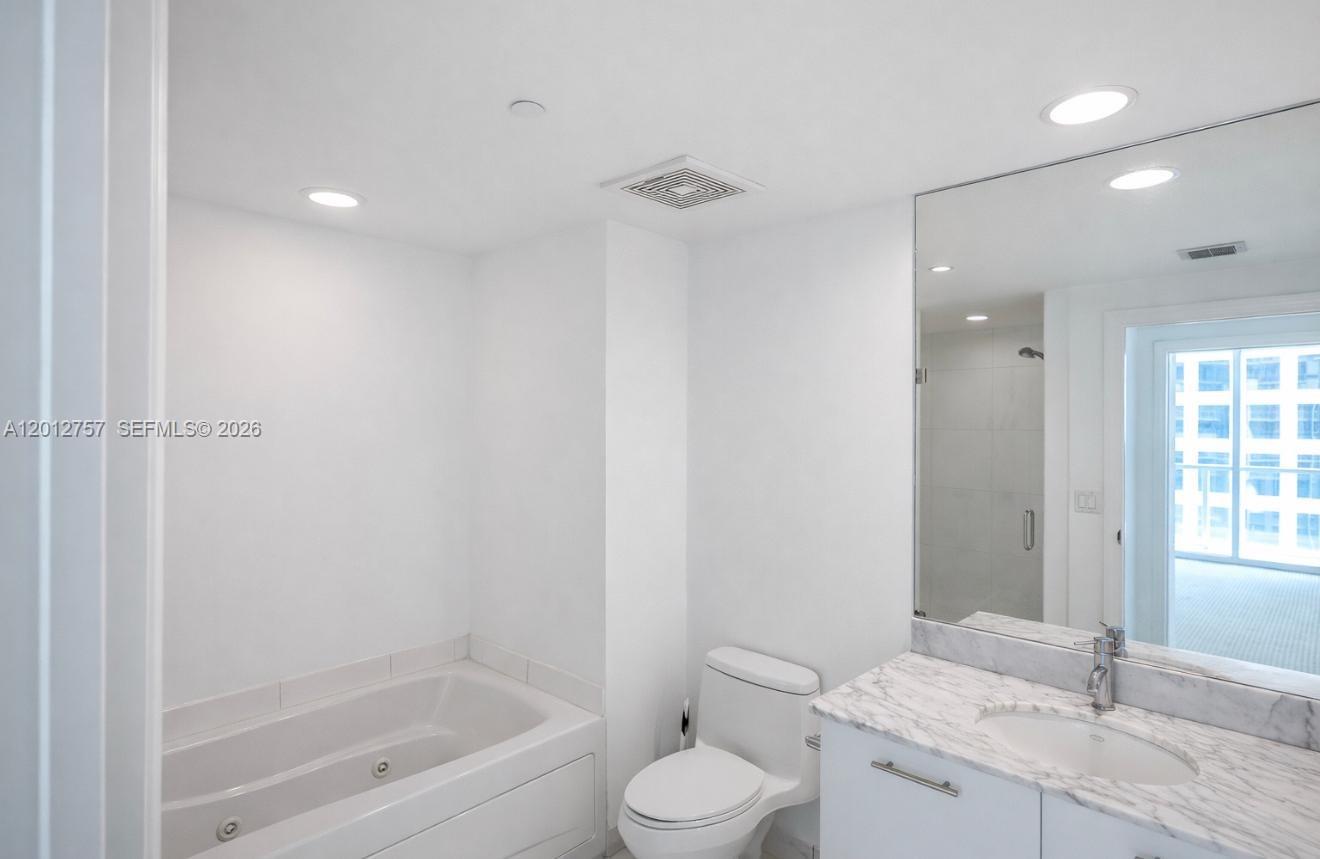 image 500 Brickell East5