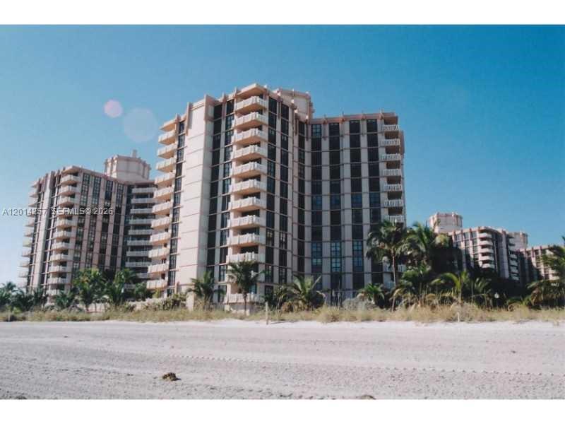 image Towers of Key Biscayne21