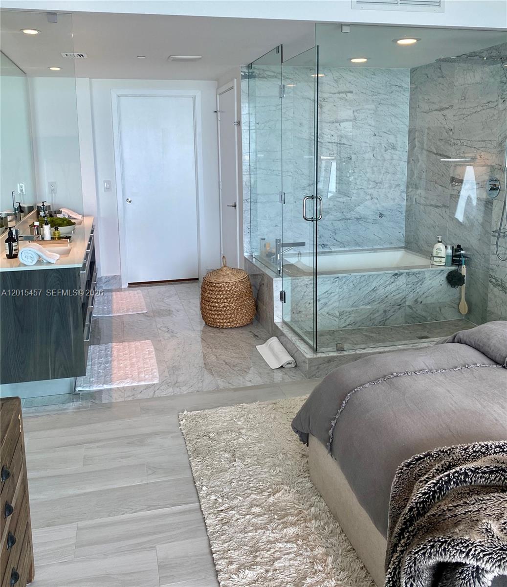 3131 NE 7th Ave #2801 Miami, FL 33137