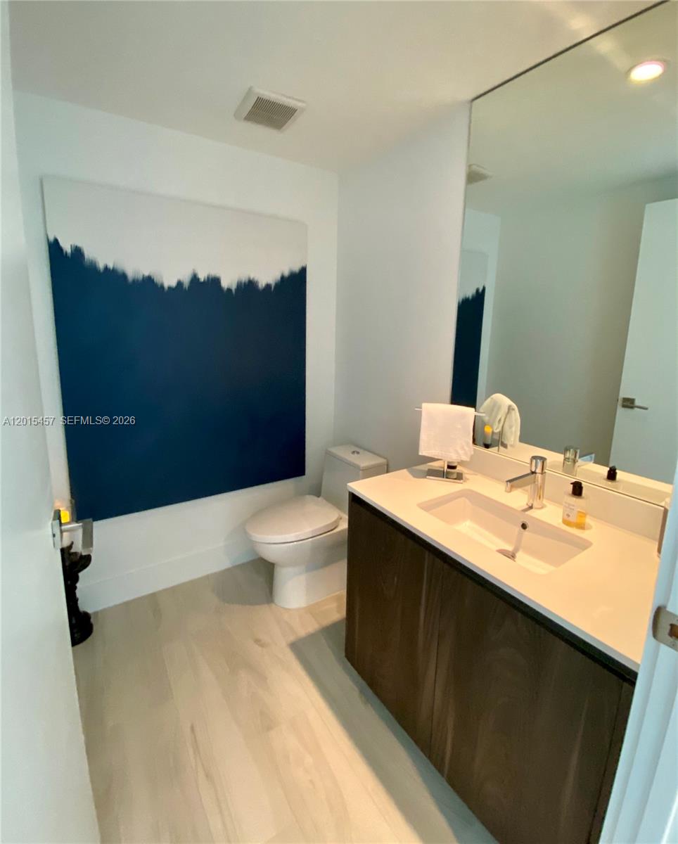 3131 NE 7th Ave #2801 Miami, FL 33137