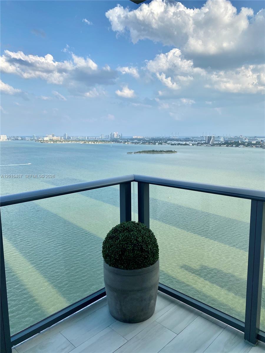 3131 NE 7th Ave #2801 Miami, FL 33137