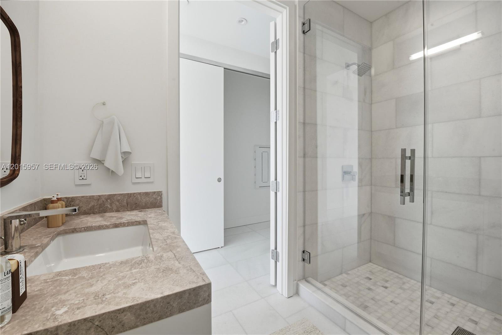 175 SE 25th Rd #3104 Miami, FL 33129