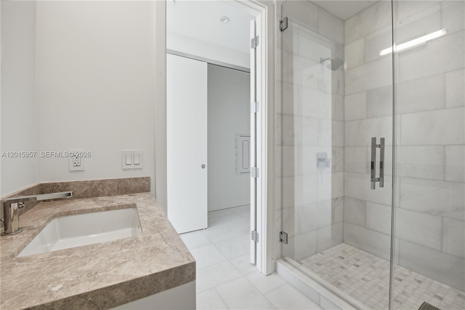 175 SE 25th Rd #3104 Miami, FL 33129